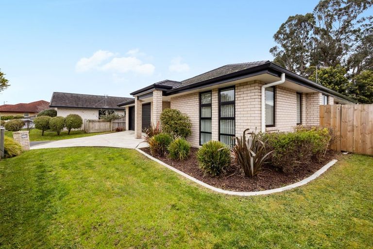 Photo of property in 51 Edgeview Crescent, Fitzroy, Hamilton, 3206