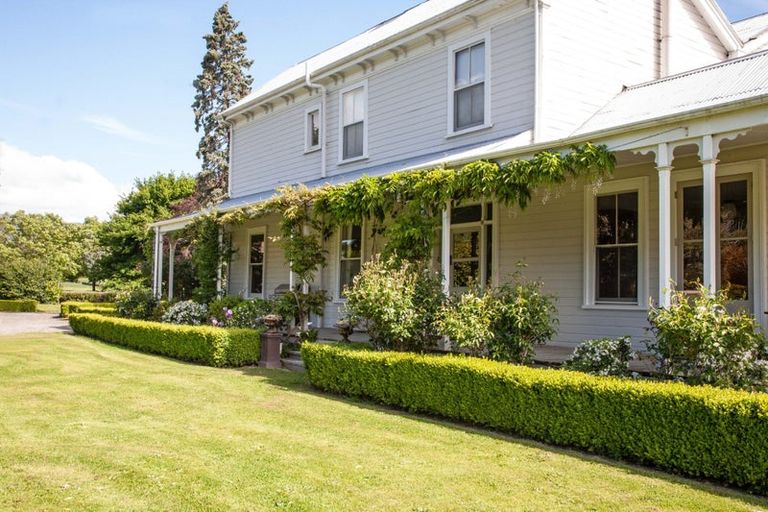 Photo of property in Tuhitarata Homestead, 2337 Kahutara Road, Pirinoa, Featherston, 5772