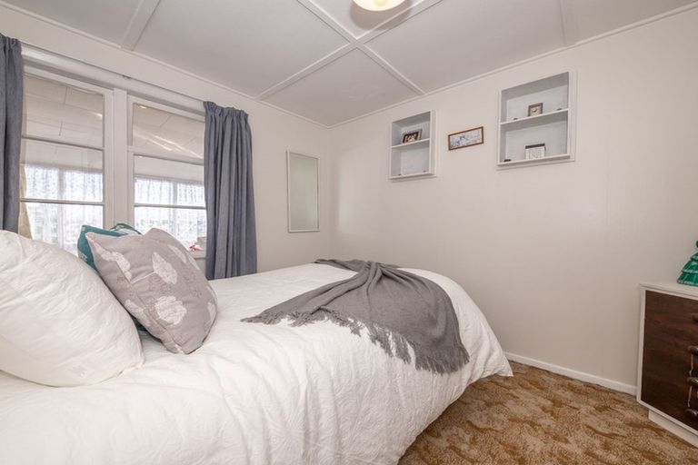 Photo of property in 253 Palmerston Street, Westport, 7825