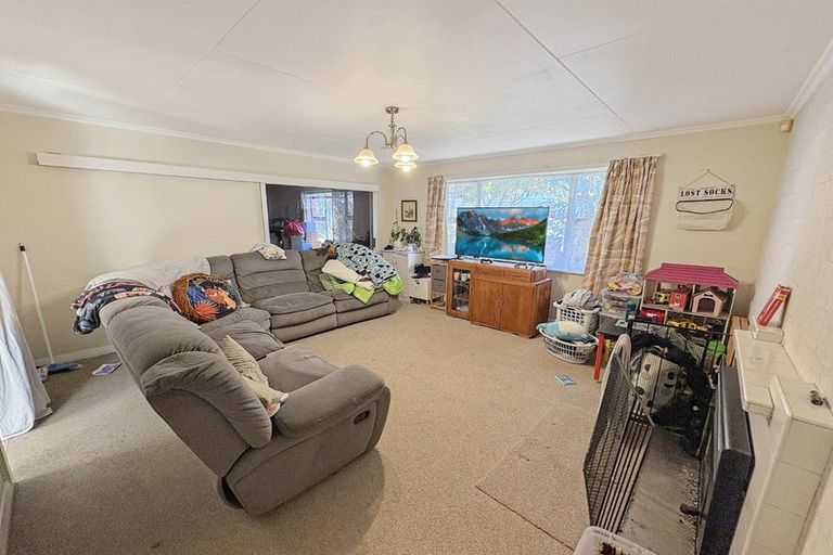 Photo of property in 59 Liverpool Street, Levin, 5510