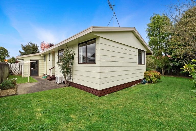 Photo of property in 19 Rigter Place, Enderley, Hamilton, 3214