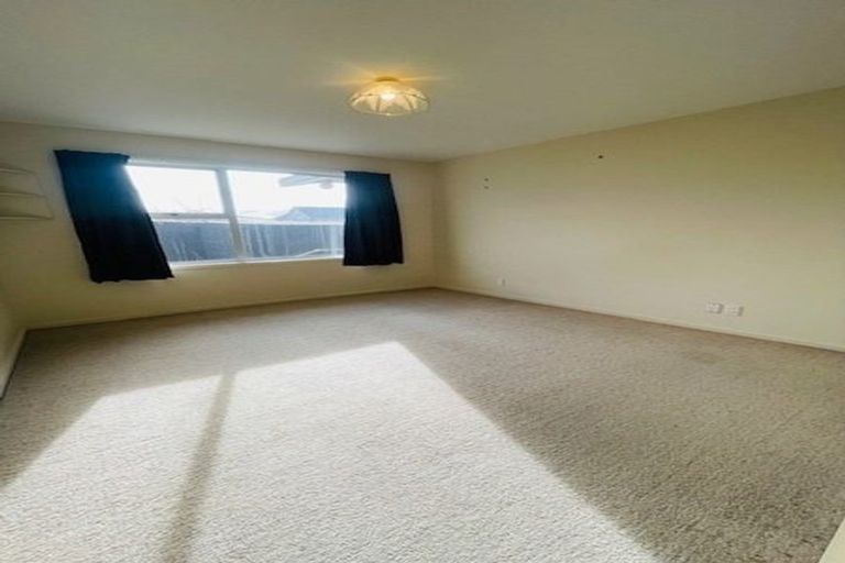 Photo of property in 782b Main North Road, Belfast, Christchurch, 8051