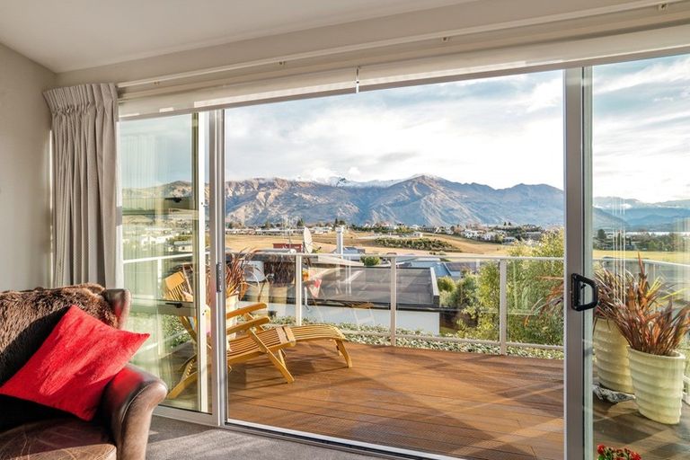 Photo of property in 109b Kings Drive, Wanaka, 9305