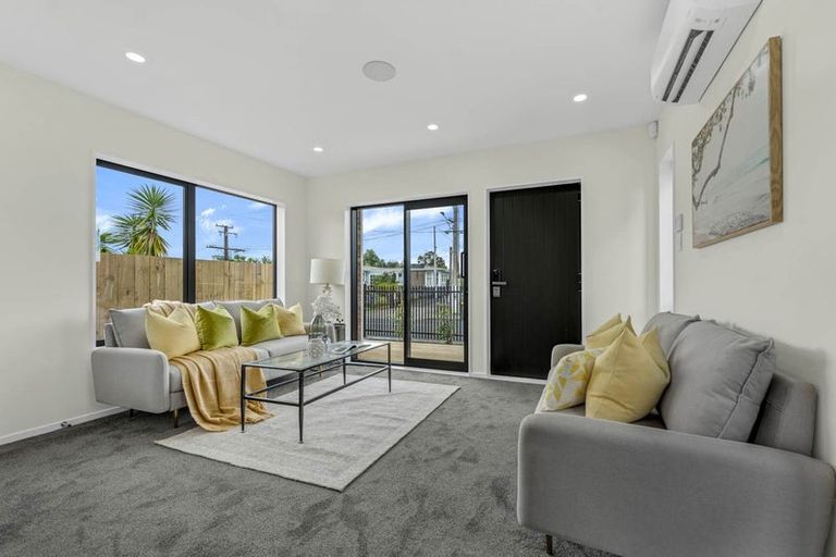 Photo of property in 19 Claude Road, Hillpark, Auckland, 2102