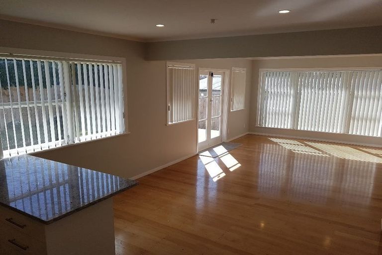 Photo of property in 25 Holland Street, Pukekohe, 2120