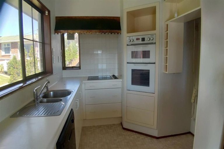 Photo of property in 1/37 Rangitoto Terrace, Milford, Auckland, 0620