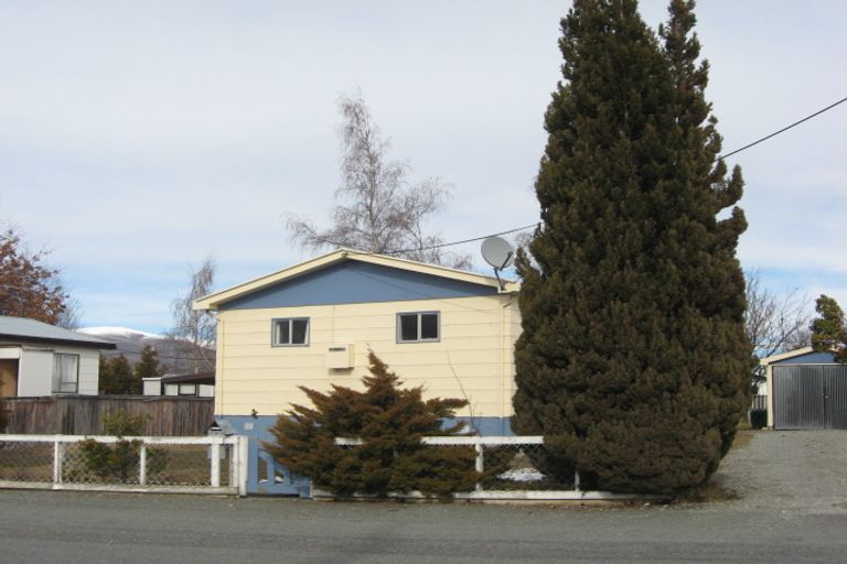 Photo of property in 165 Mackenzie Drive, Twizel, 7901