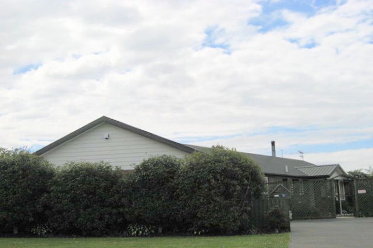 Photo of property in 22 Eders Road, Woodend, 7610