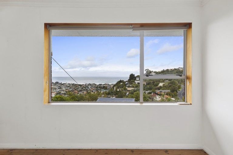 Photo of property in 30 Seaview Terrace, Kew, Dunedin, 9012