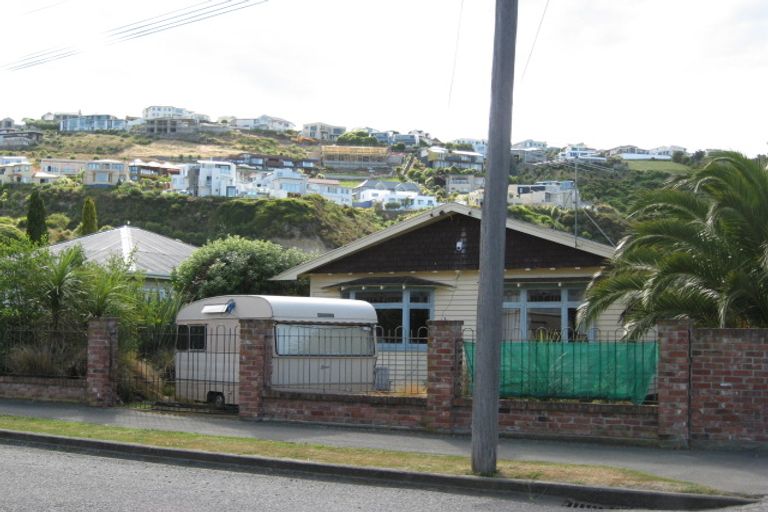 Photo of property in 18a Augusta Street, Redcliffs, Christchurch, 8081
