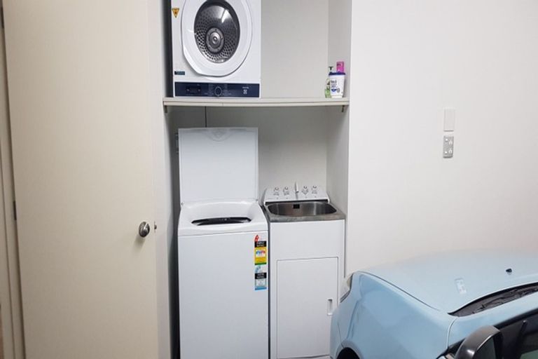 Photo of property in 52d Brockworth Place, Riccarton, Christchurch, 8011