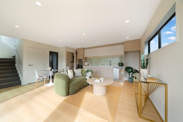 Photo of property in 1/114 Don Buck Road, Massey, Auckland, 0614