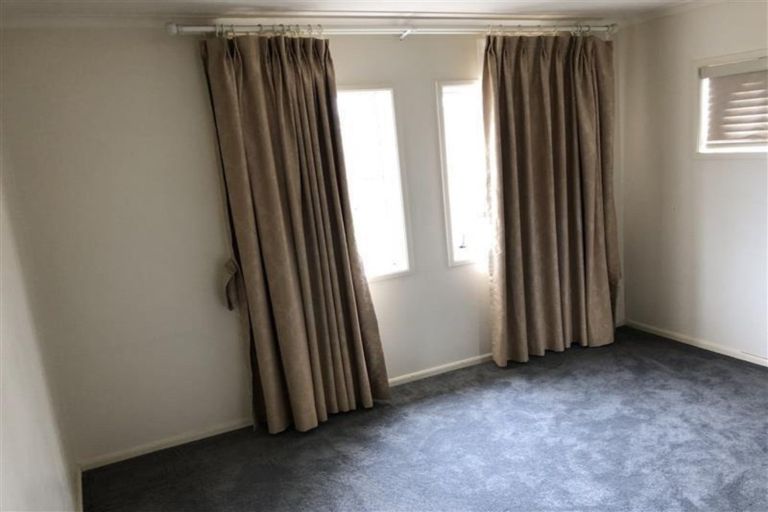 Photo of property in 13 Belcoo Crescent, East Tamaki, Auckland, 2013