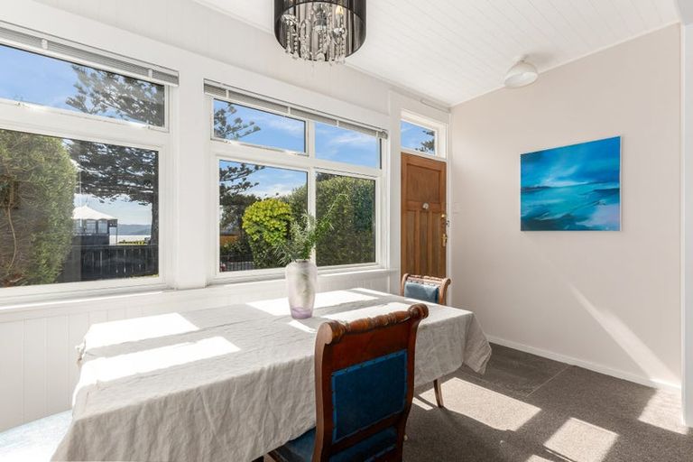 Photo of property in 75 Marine Parade, Eastbourne, Lower Hutt, 5013
