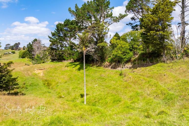 Photo of property in 1820 State Highway 12, Paparoa, 0571