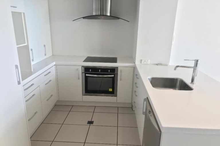 Photo of property in 10/272 Marine Parade, New Brighton, Christchurch, 8061