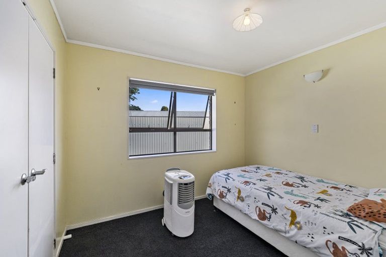 Photo of property in 2/32 Willis Road, Papakura, 2110
