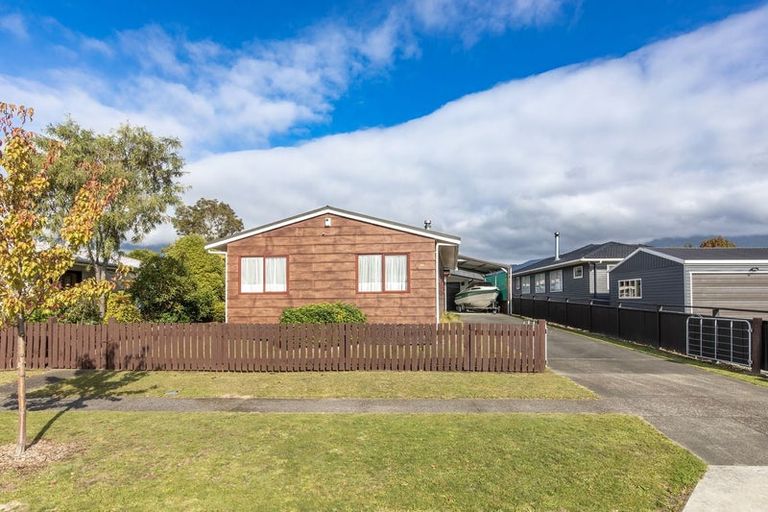 Photo of property in 88 Maria Place, Turangi, 3334