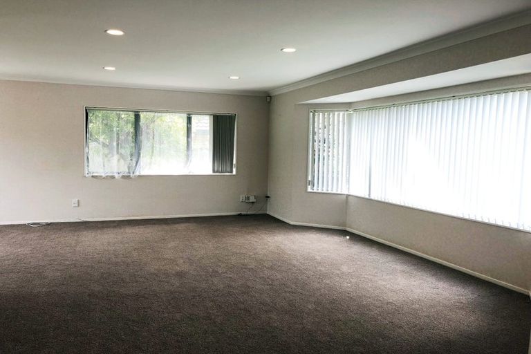 Photo of property in 14 Brittas Place, East Tamaki, Auckland, 2016