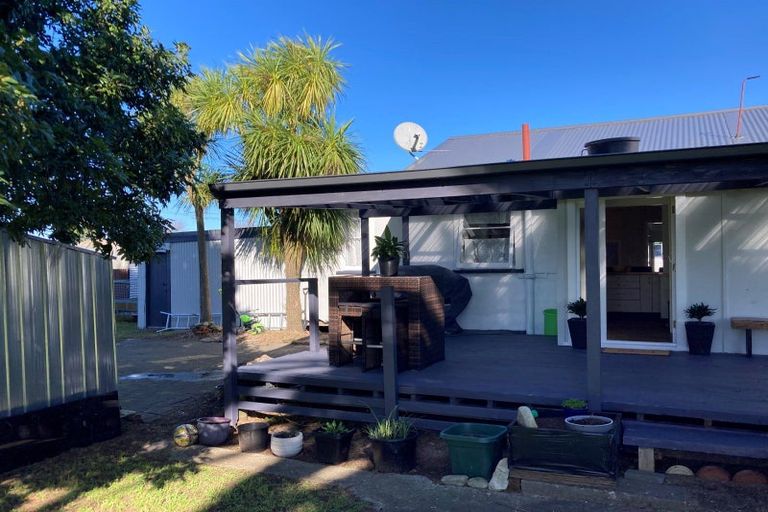 Photo of property in 3 Andrew Street, Elgin, Gisborne, 4010