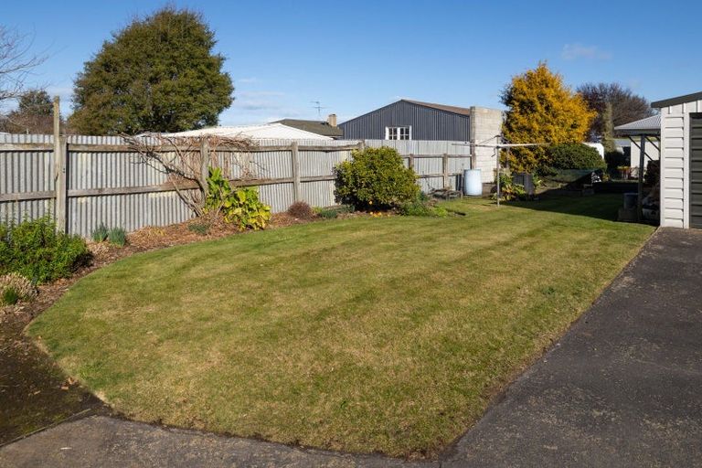 Photo of property in 21 Nixon Street, Tinwald, Ashburton, 7700