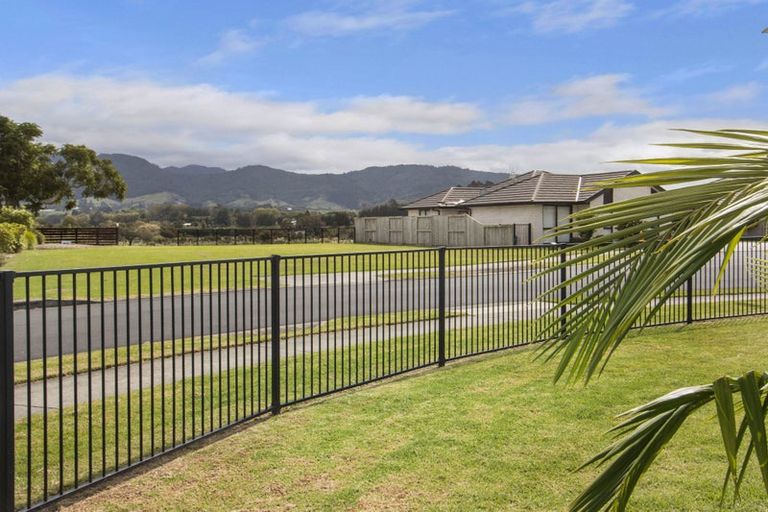 Photo of property in 14 Eastbank Drive, Katikati, 3129