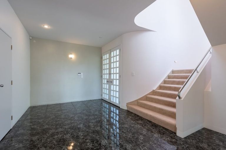 Photo of property in 65 Nevay Road, Miramar, Wellington, 6022