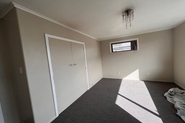 Photo of property in 32 Freyberg Avenue, Papatoetoe, Auckland, 2104