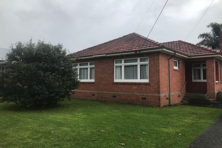 Photo of property in 14 Central Avenue, Avenues, Whangarei, 0110