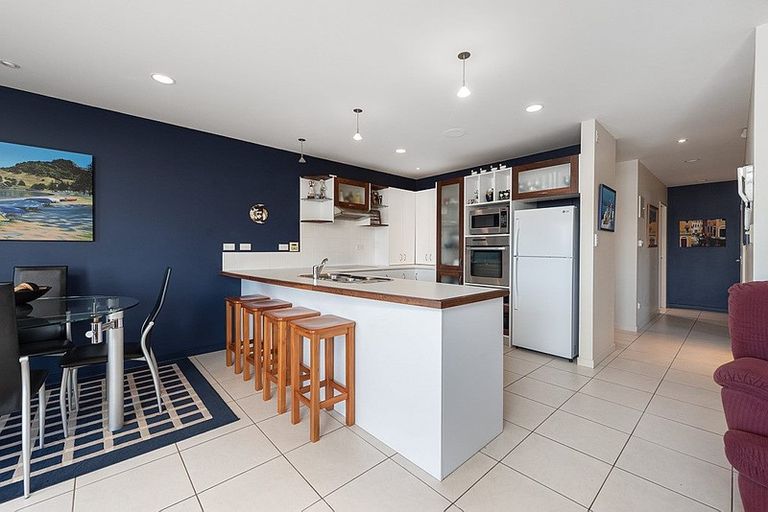 Photo of property in 2/39 The Mall, Mount Maunganui, 3116