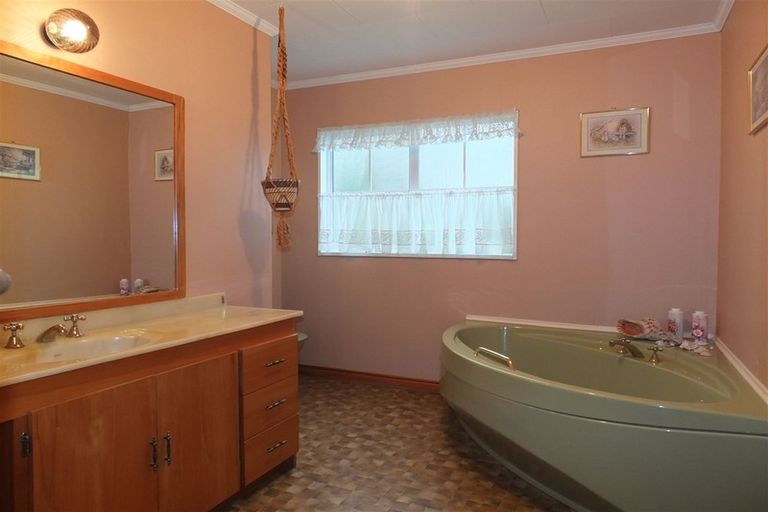 Photo of property in 11 Hillview Place, Pleasant Point, 7903