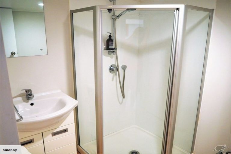 Photo of property in 10 Sylvan Crescent, Te Atatu South, Auckland, 0610