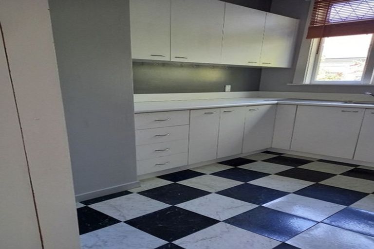 Photo of property in 17 Lansbury Avenue, Strowan, Christchurch, 8052