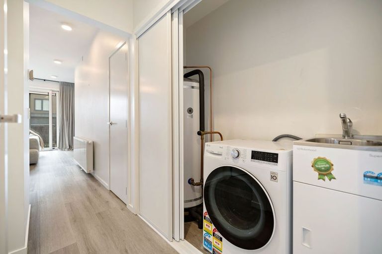 Photo of property in 2/22 Bullendale Drive, Arthurs Point, Queenstown, 9371