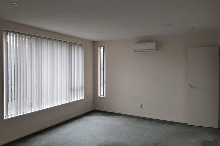 Photo of property in 53a Inwoods Road, Parklands, Christchurch, 8083