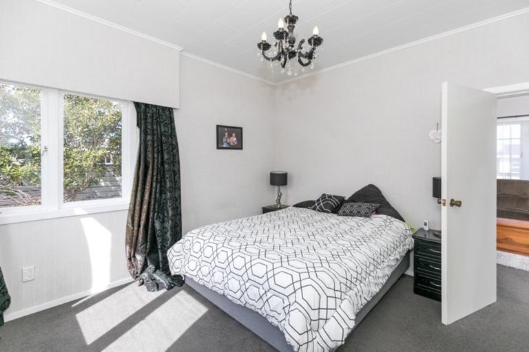 Photo of property in 7 Hilton Road, St Andrews, Hamilton, 3200