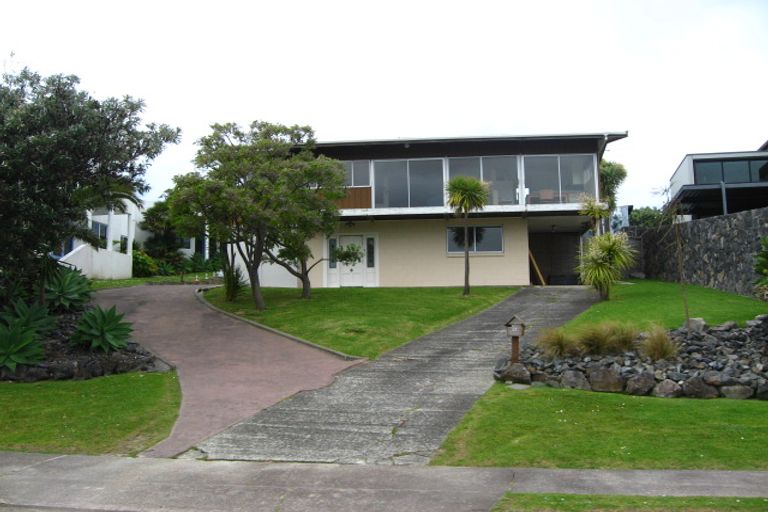 Photo of property in 53 Pacific Parade, Army Bay, Whangaparaoa, 0930