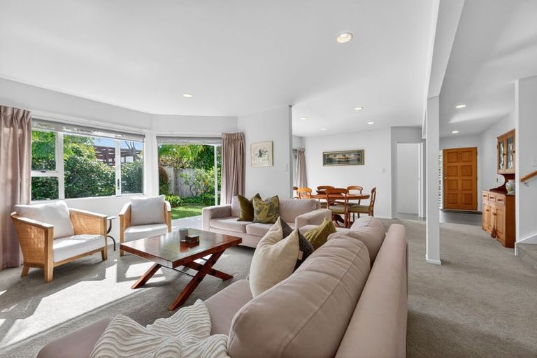 Photo of property in 1/6 Fenwick Avenue, Milford, Auckland, 0620