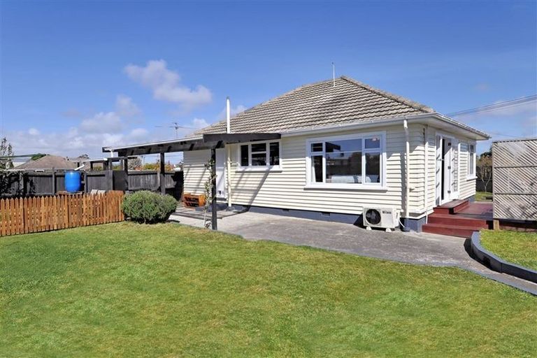 Photo of property in 66 Wattle Drive, New Brighton, Christchurch, 8083