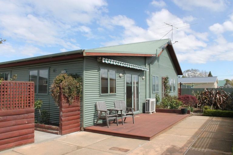 Photo of property in 4 Queen Street, Winton, 9720