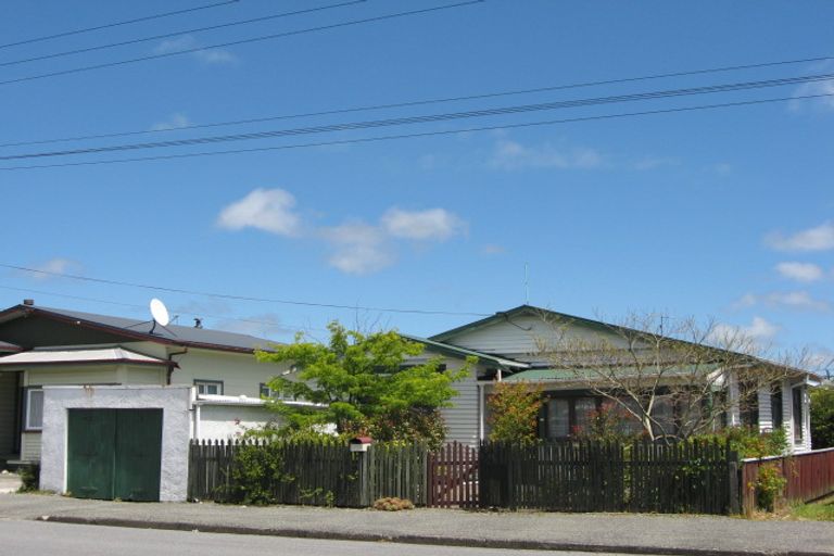 Photo of property in 76 Derby Street, Westport, 7825