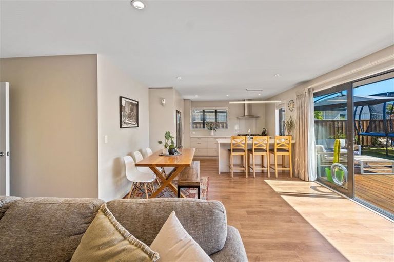 Photo of property in 53 Bradwell Crescent, Halswell, Christchurch, 8025