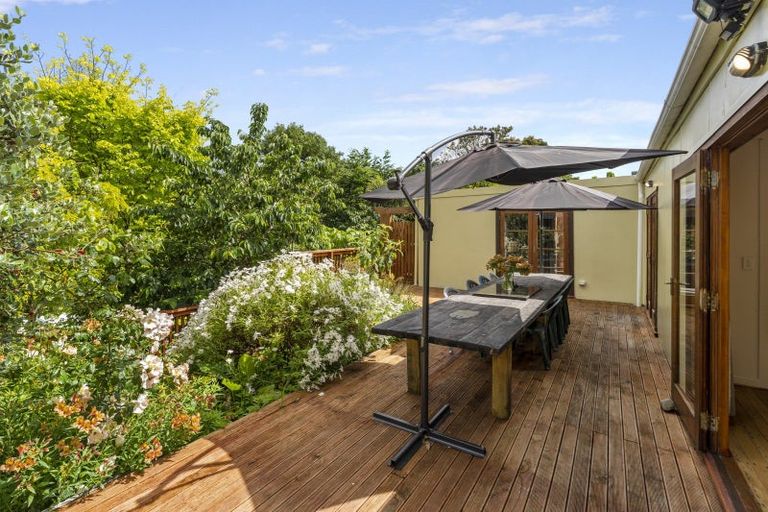 Photo of property in 18 Main Road, Waikanae, 5036