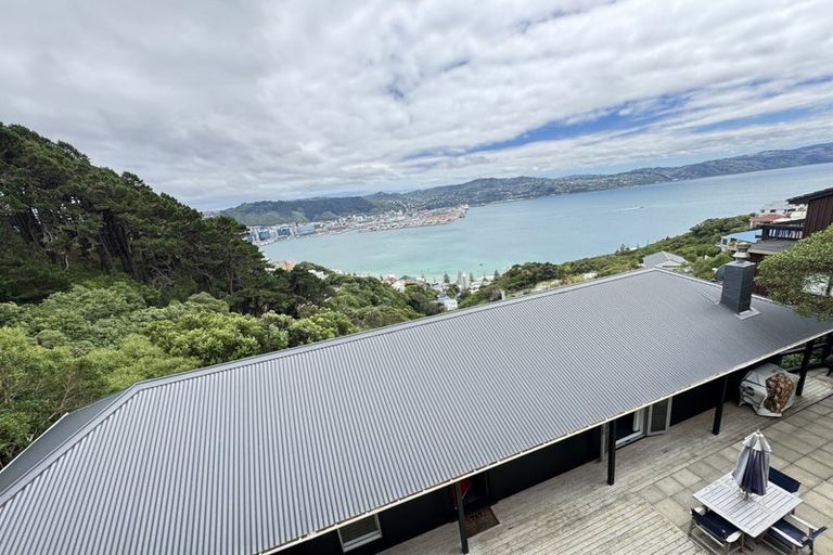 Photo of property in 38 Robieson Street, Roseneath, Wellington, 6011