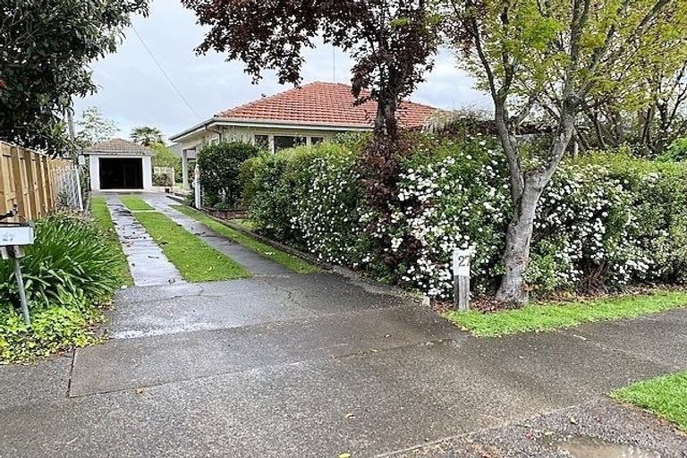 Photo of property in 27 Te Aute Road, Havelock North, 4130