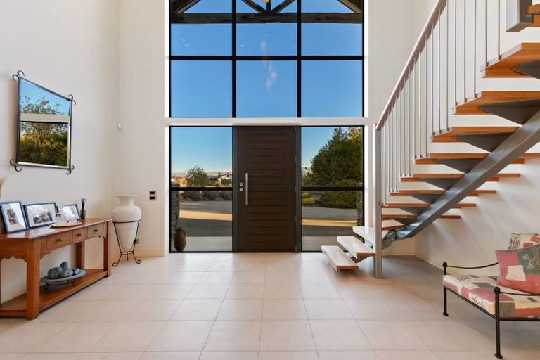 Photo of property in 1 Scott Terrace, Cromwell, 9310