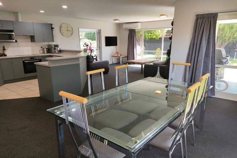 Photo of property in 6 Rawei Place, Harewood, Christchurch, 8051