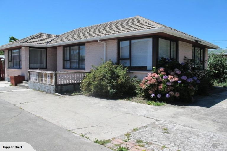 Photo of property in 411 Linwood Avenue, Bromley, Christchurch, 8062