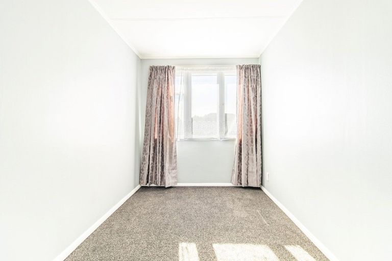 Photo of property in 22 Willis Street, Bader, Hamilton, 3206