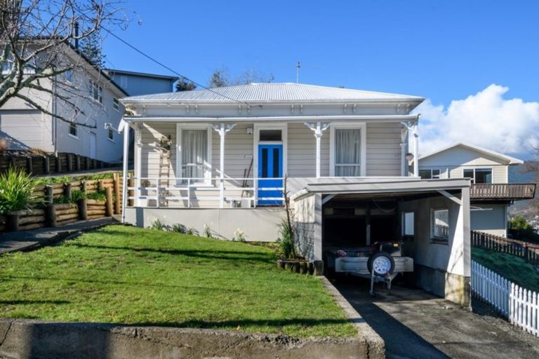 Photo of property in 71 Russell Street, Stepneyville, Nelson, 7010